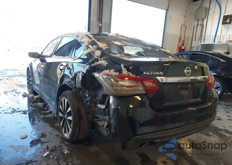 2018 Nissan Altima 2.5 Sv z USA, uszkodzony, nr VIN 1N4AL3AP2JC238866